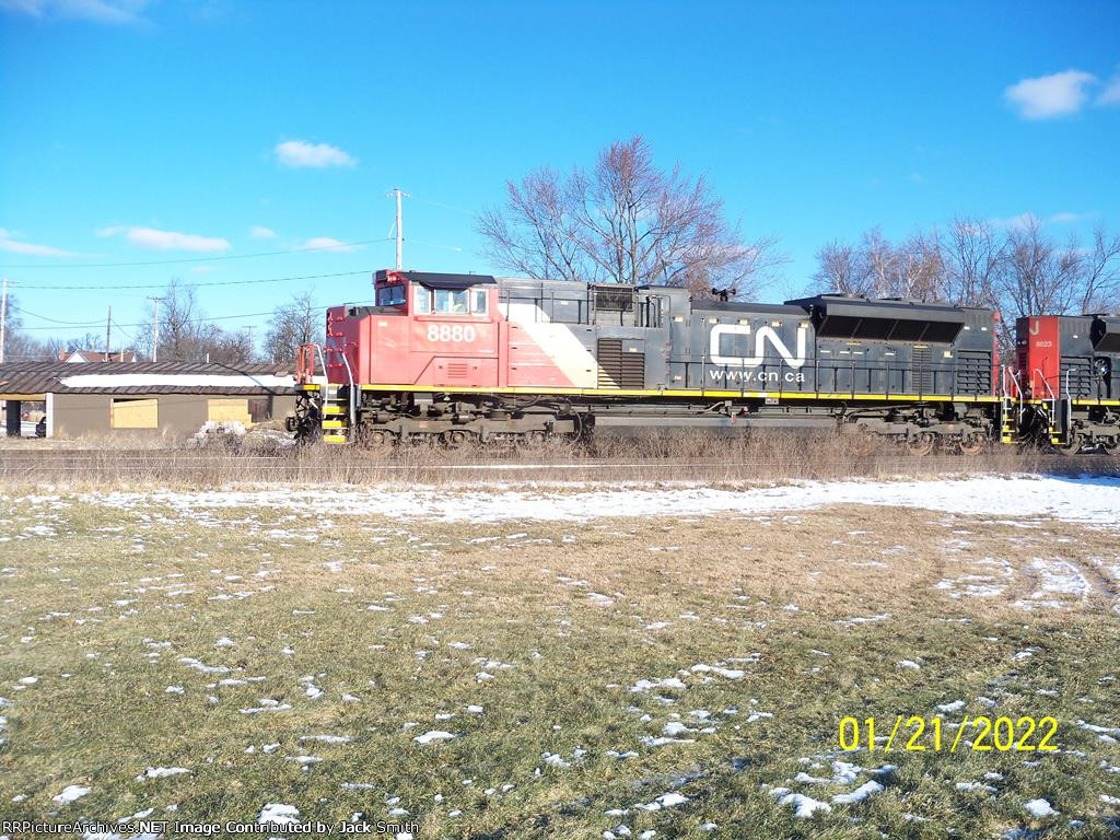 CN 8880